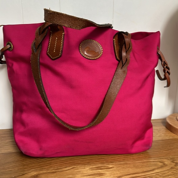 Dooney & Bourke purse tote in fuchsia - Picture 6 of 9